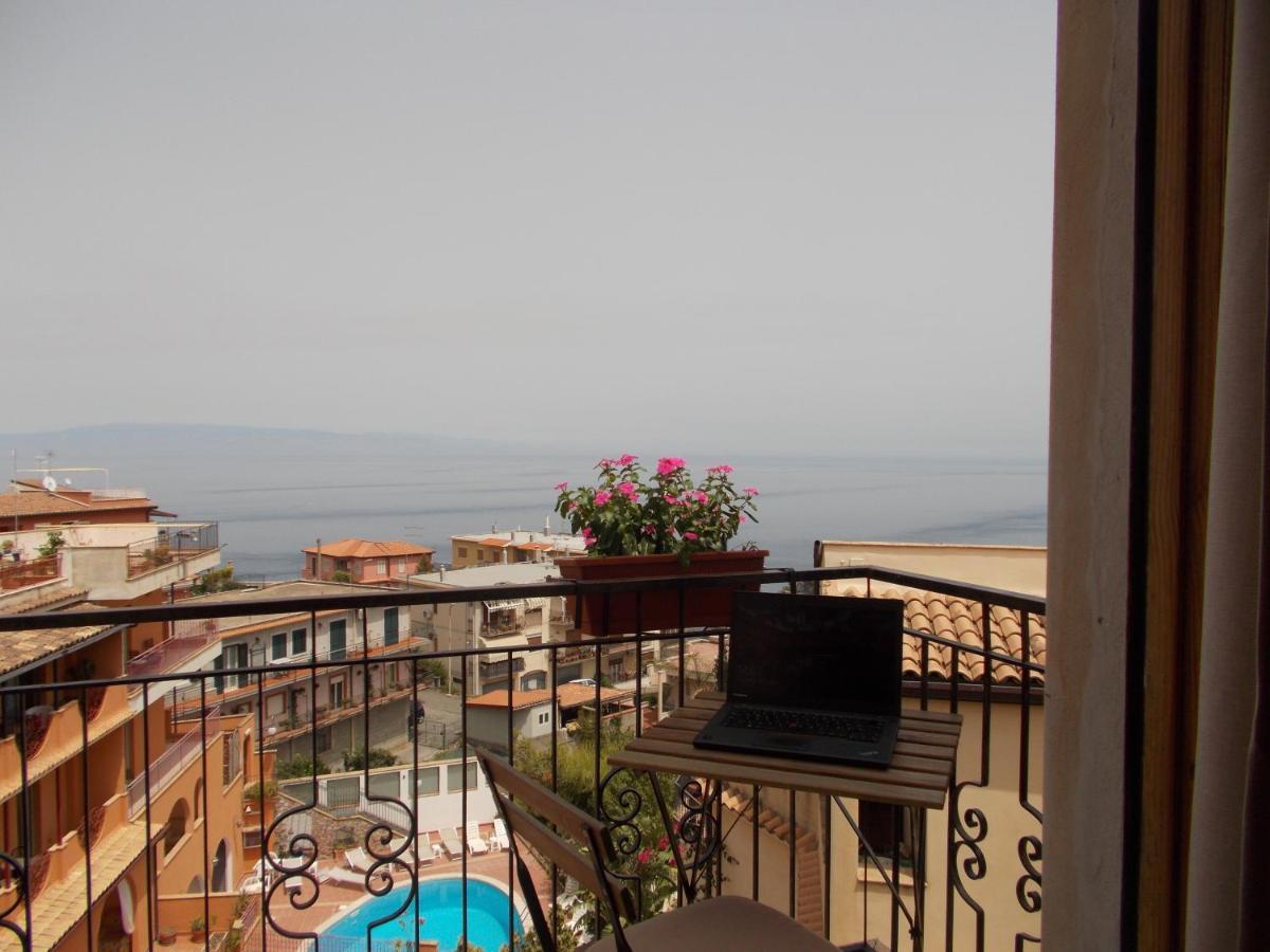 Il Melograno Apartment Taormina Kültér fotó